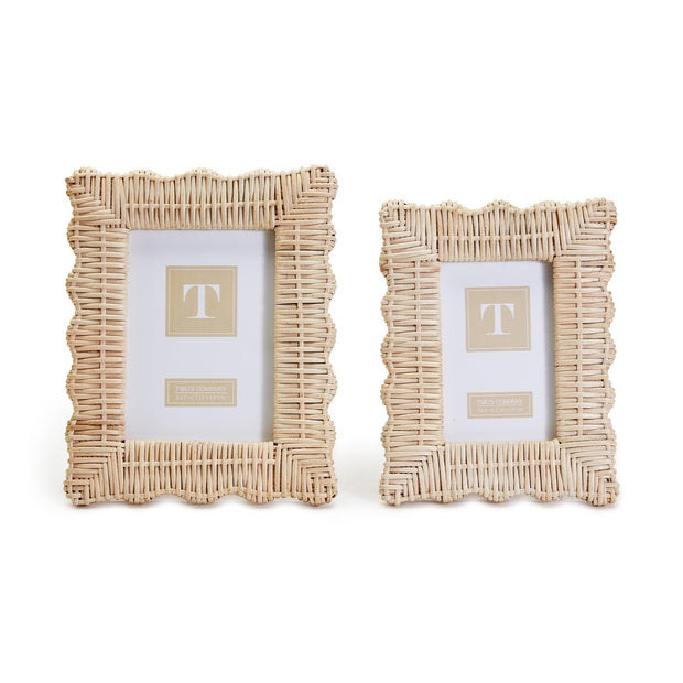 Scalloped Wicker Weave Photo Frame