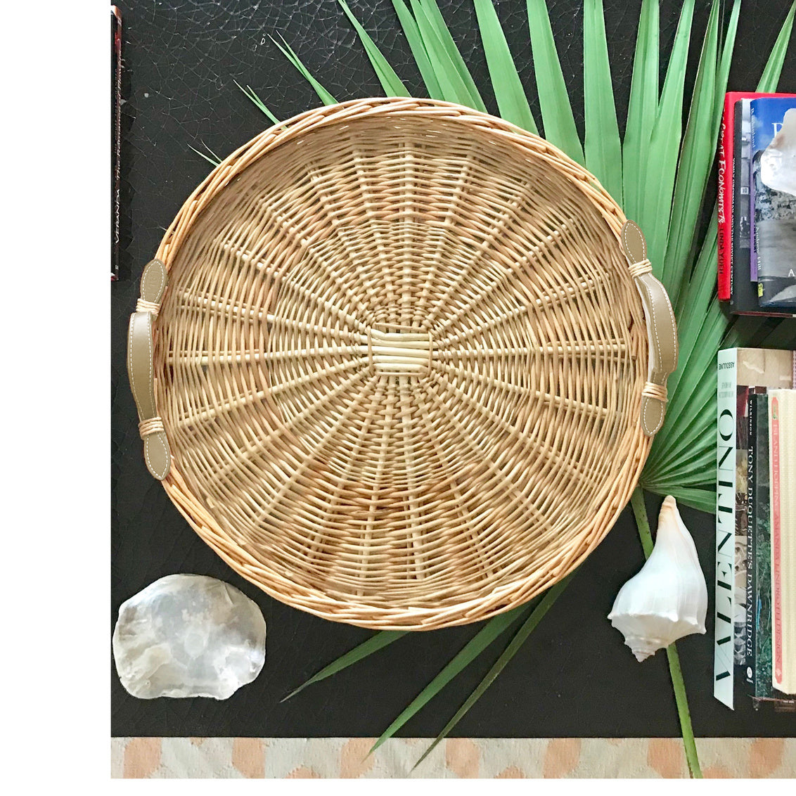 Island Round Tray