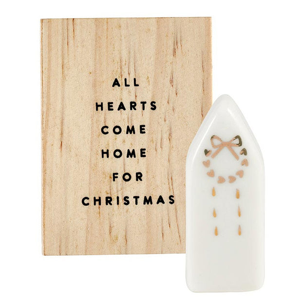 Figure Pine Box House