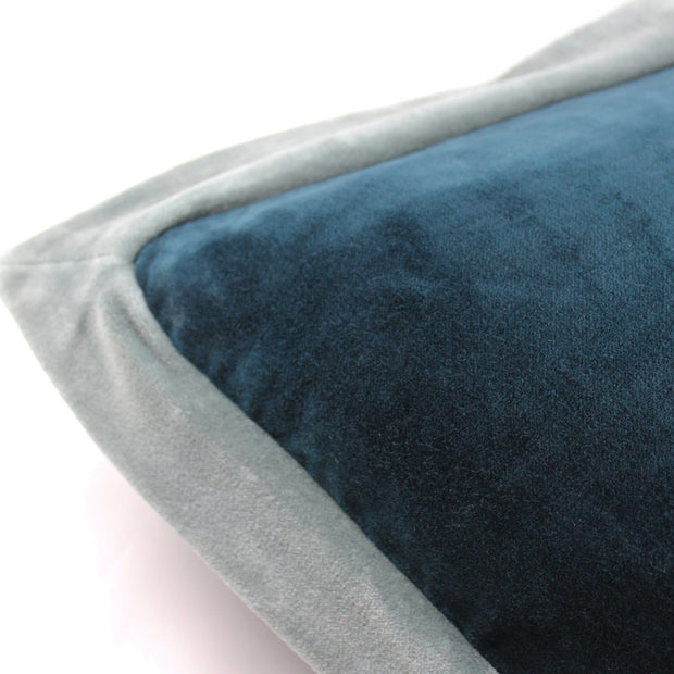 Manu Pillow