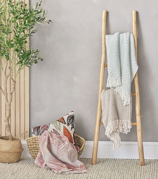 Fernale Oat Throw