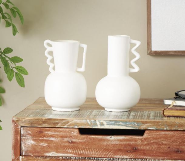Ceramic Vase w Wavy Handle