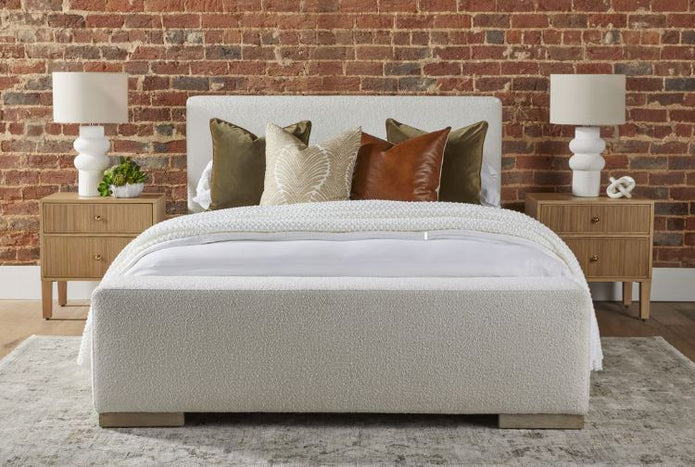 The Warren Queen Bed